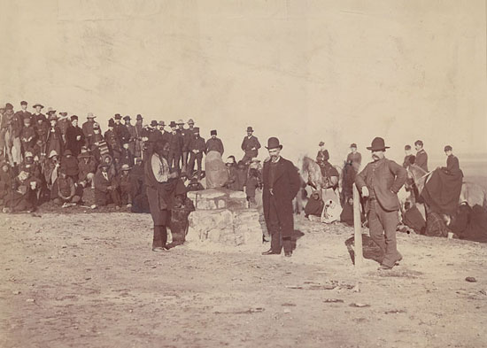 Sitting Bull och McLaughlin 1886